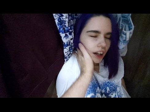 ❤️ Našao sam svoju sestru u ormaru i pomogao joj da svrši Porno na hr.91sesex101.top ❤
